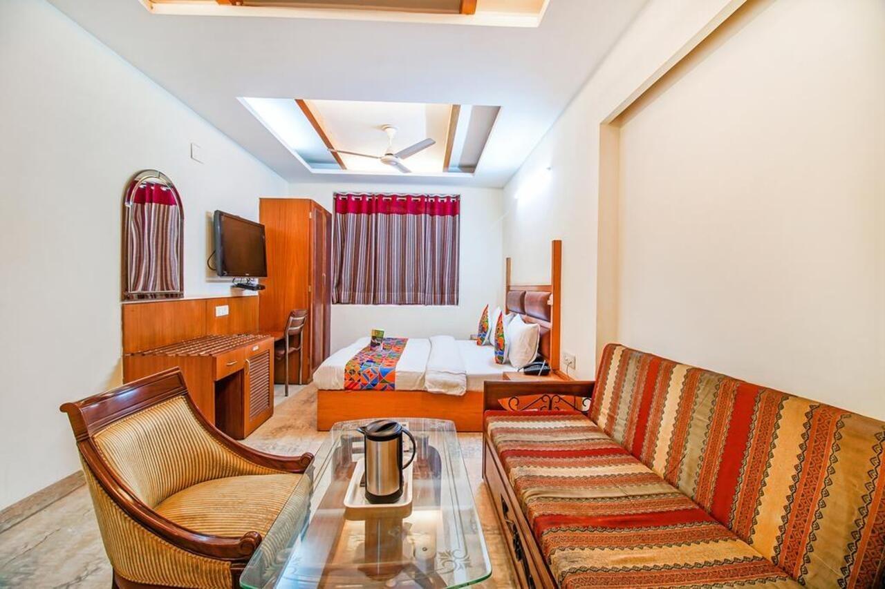 Fabhotel Ashu Palace Karol Bagh Delhi  Exterior foto
