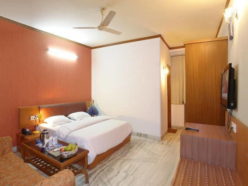 Fabhotel Ashu Palace Karol Bagh Delhi  Exterior foto